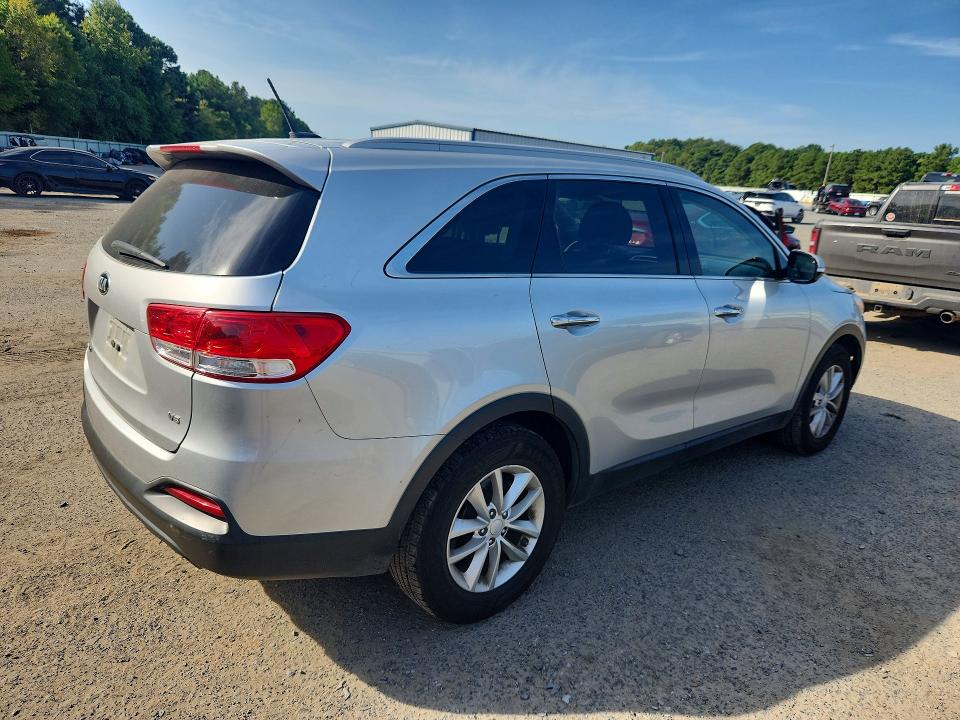 Photo 3 from auction – 2018 KIA SORENTO with VIN 5XYPG4A5XJG402180