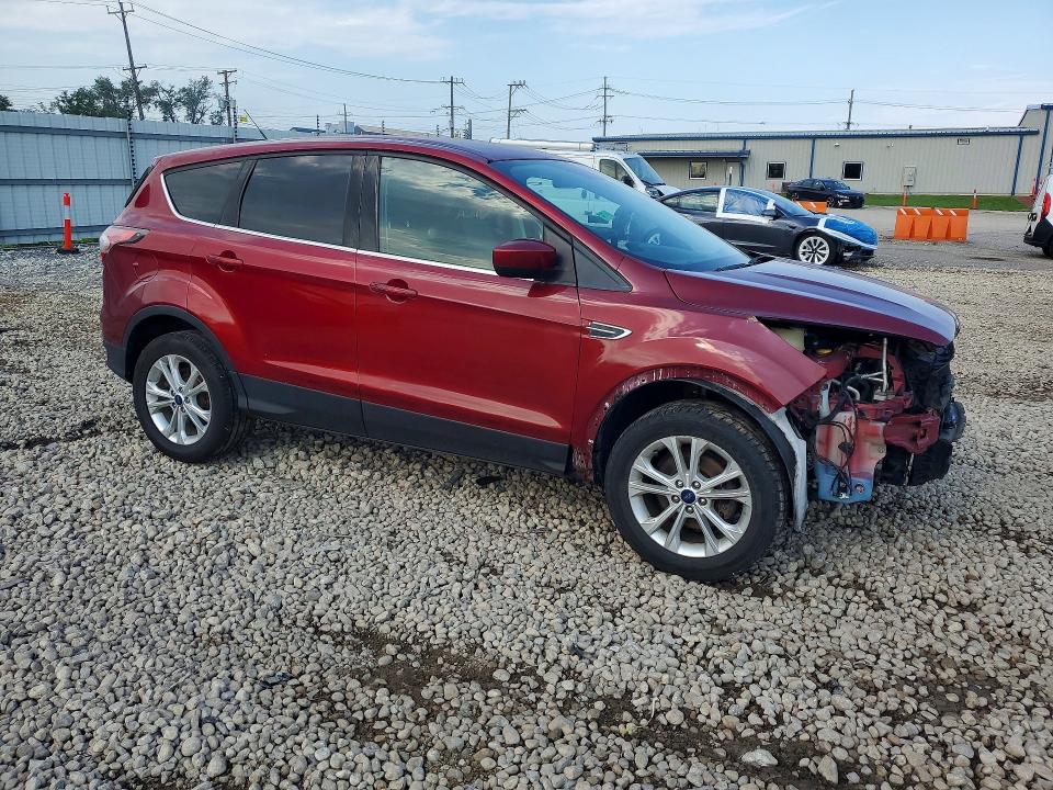 Photo 4 from auction – 2017 FORD ESCAPE with VIN 1FMCU0GD7HUB59866
