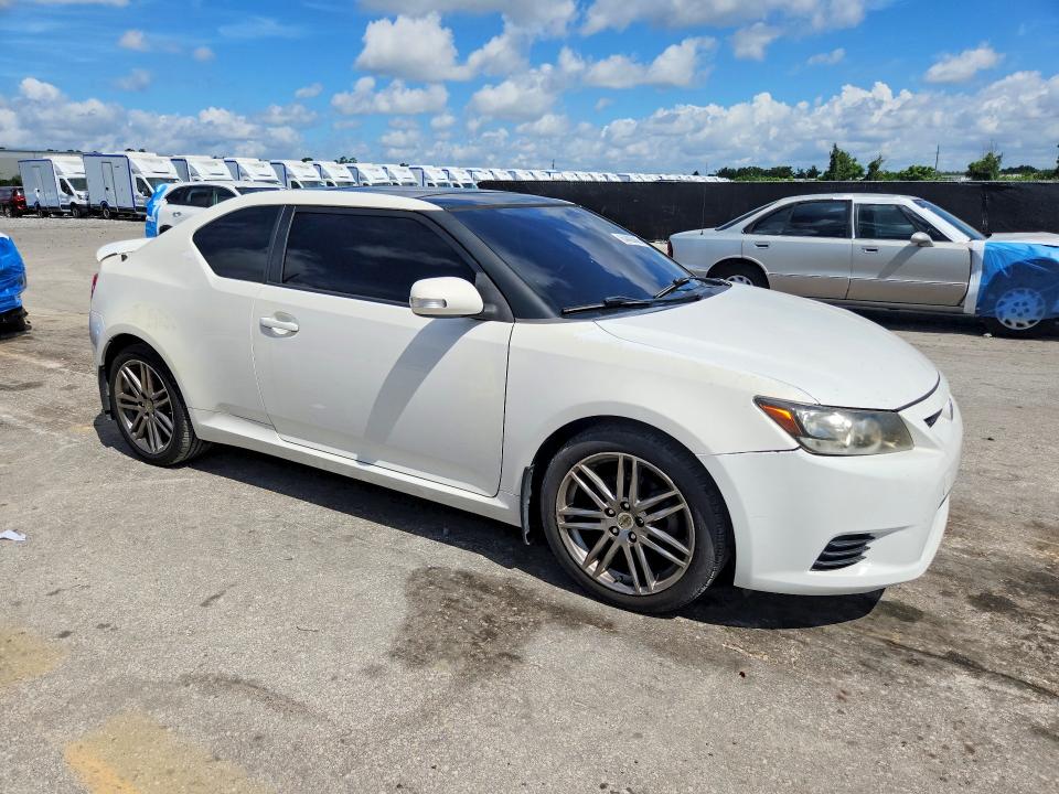 Photo 4 from auction – 2011 SCION TC with VIN JTKJF5C77B3016568