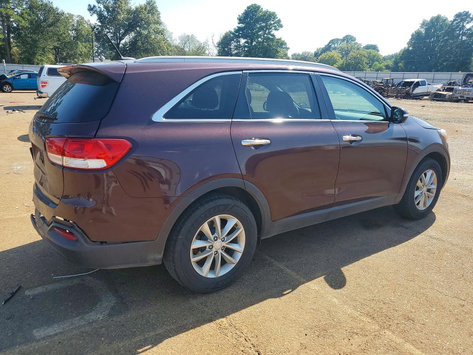 Photo 3 from auction – 2017 KIA SORENTO with VIN 5XYPG4A56HG329822