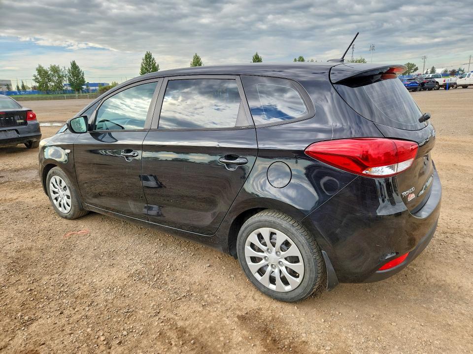 Photo 2 from auction – 2015 KIA RONDO with VIN KNAHT8A39F7077867