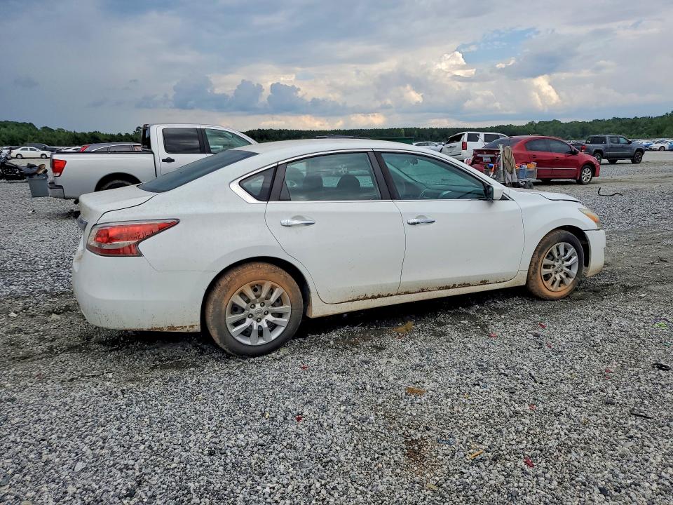 Photo 3 from auction – 2015 NISSAN ALTIMA with VIN 1N4AL3AP7FC589361