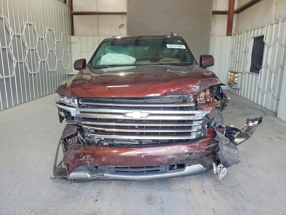Photo 5 from auction – 2023 CHEVROLET SUBURBAN with VIN 1GNSKGKT2PR316922