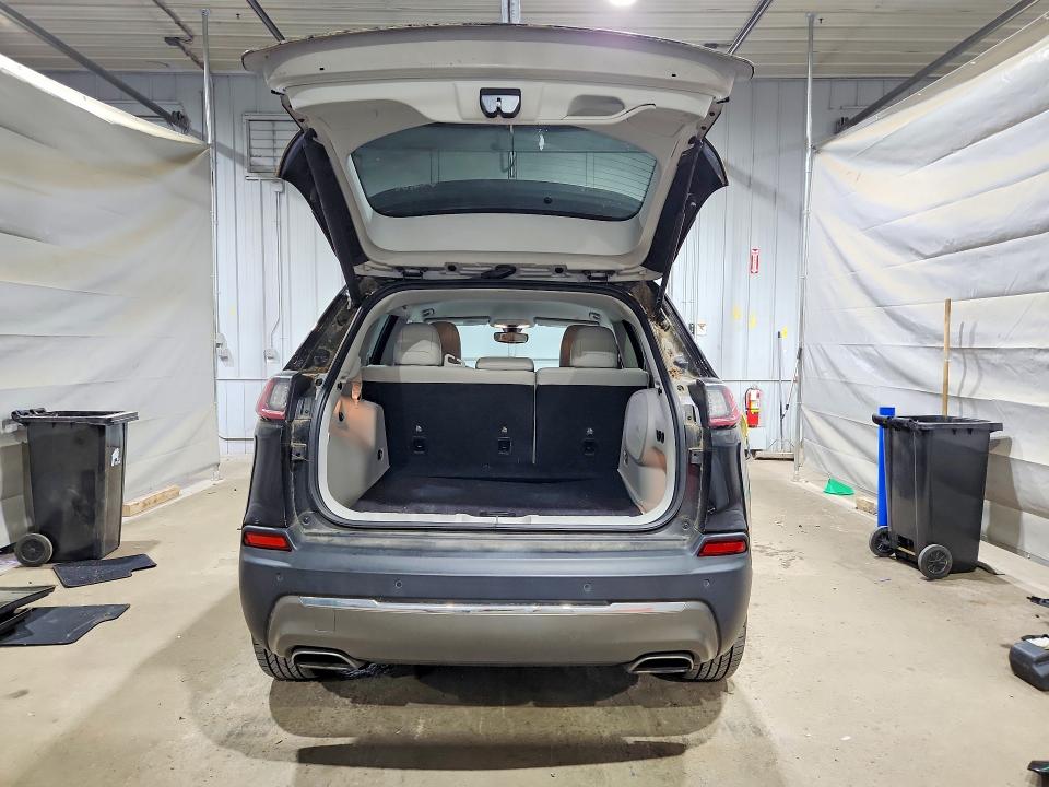 Photo 6 from auction – 2020 JEEP CHEROKEE with VIN 1C4PJMDX2LD583565