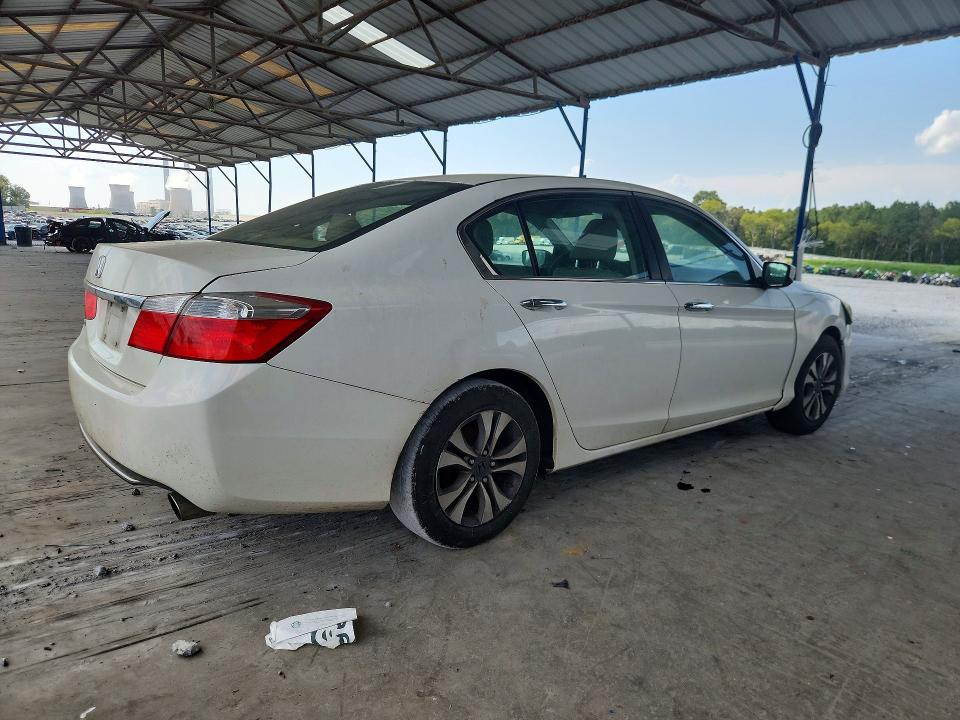 Photo 3 from auction – 2014 HONDA ACCORD with VIN 1HGCR2F34EA136201