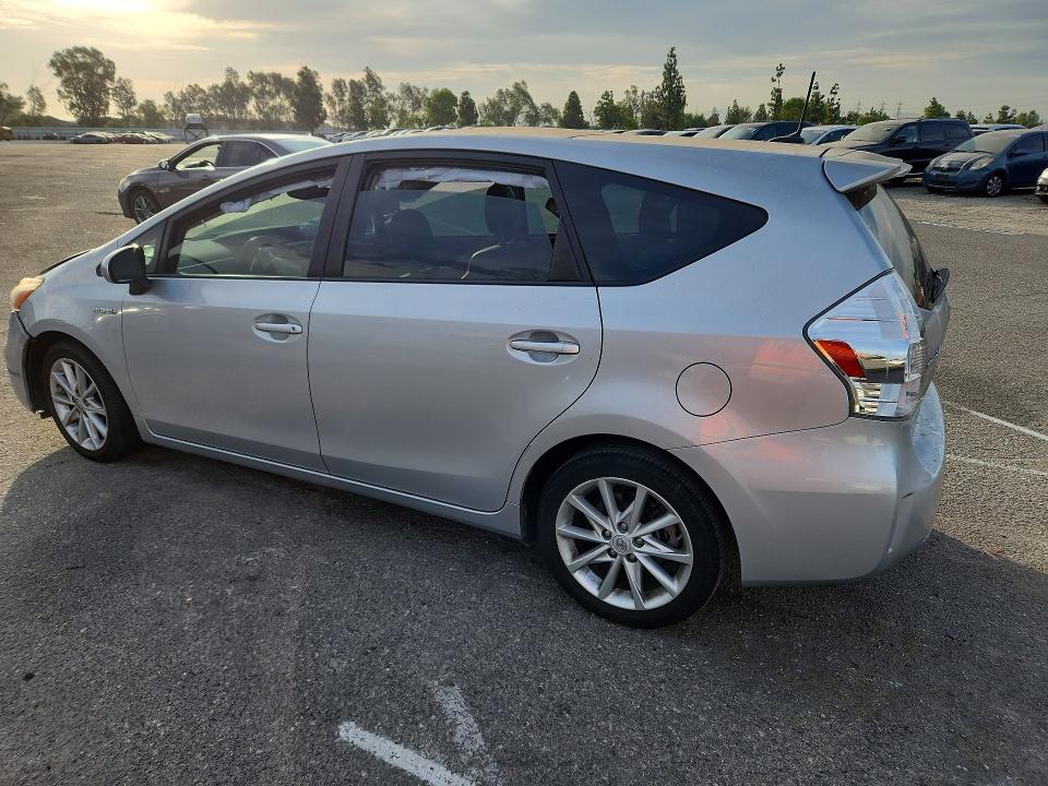 Foto 2 de la subasta – 2014 TOYOTA PRIUS V con VIN JTDZN3EU5E3314948