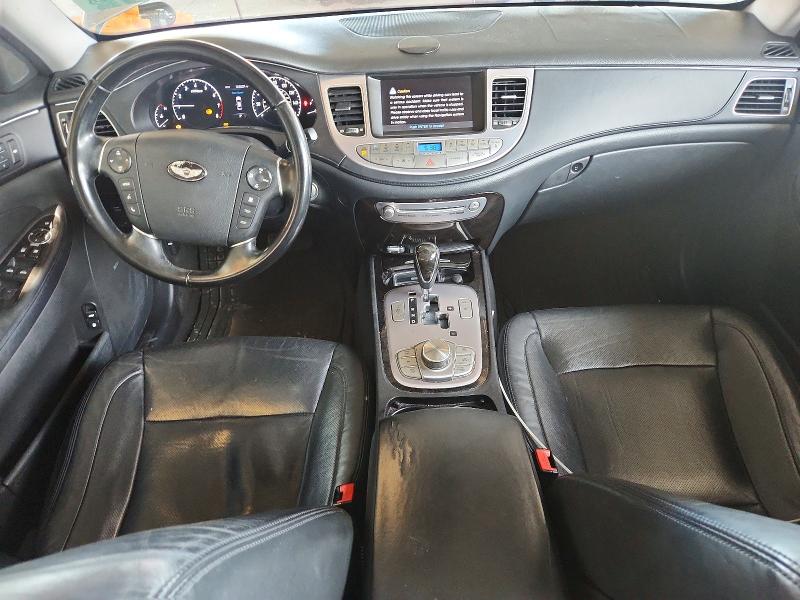 Photo 8 from auction – 2012 HYUNDAI GENESIS with VIN KMHGC4DD0CU153321