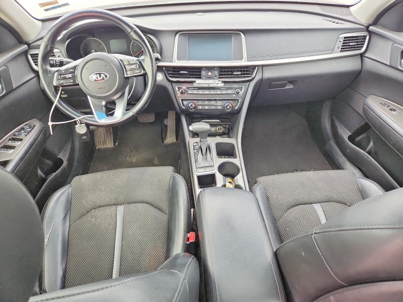 Photo 8 from auction – 2019 KIA OPTIMA with VIN 5XXGT4L37KG373945
