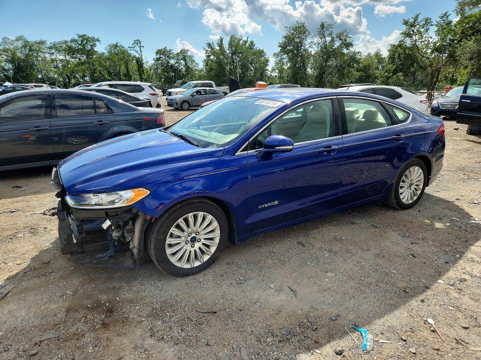 FORD FUSION 2015 with VIN 3FA6P0LU9FR275322 - Photo from auction