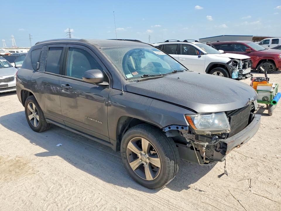 Foto 4 de la subasta – 2016 JEEP COMPASS con VIN 1C4NJCEA5GD783518