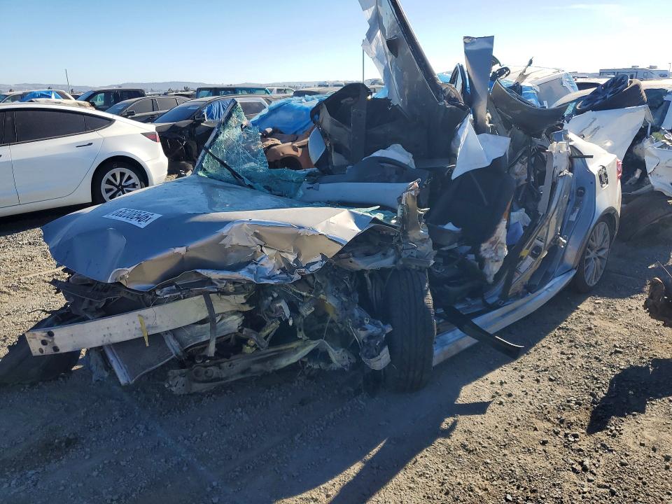 LEXUS IS 2015 with VIN JTHBF1D22F5075964 - Photo from auction