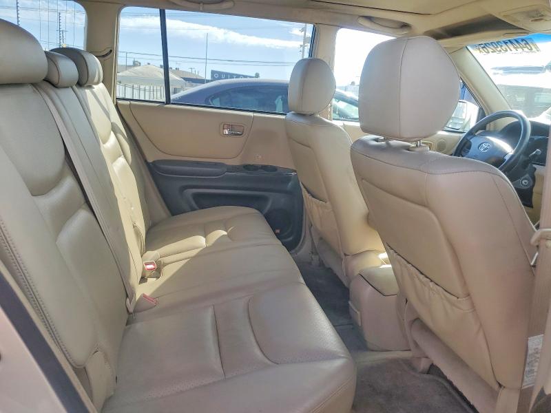 Photo 11 from auction – 2001 TOYOTA HIGHLANDER with VIN JTEGF21A910020440