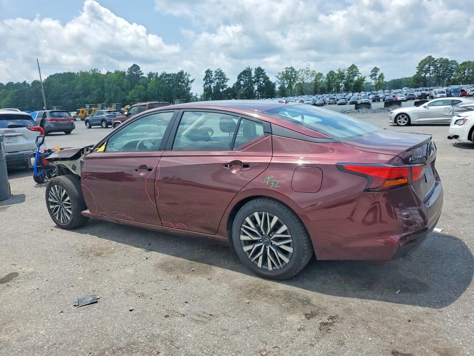 Photo 2 from auction – 2025 NISSAN ALTIMA with VIN 1N4BL4DV3SN358640