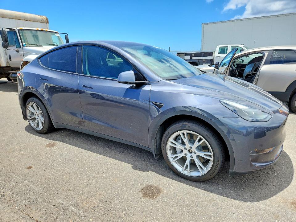 Фото 4 с аукциона – 2023 TESLA MODEL Y с VIN 7SAYGDEE0PF601806