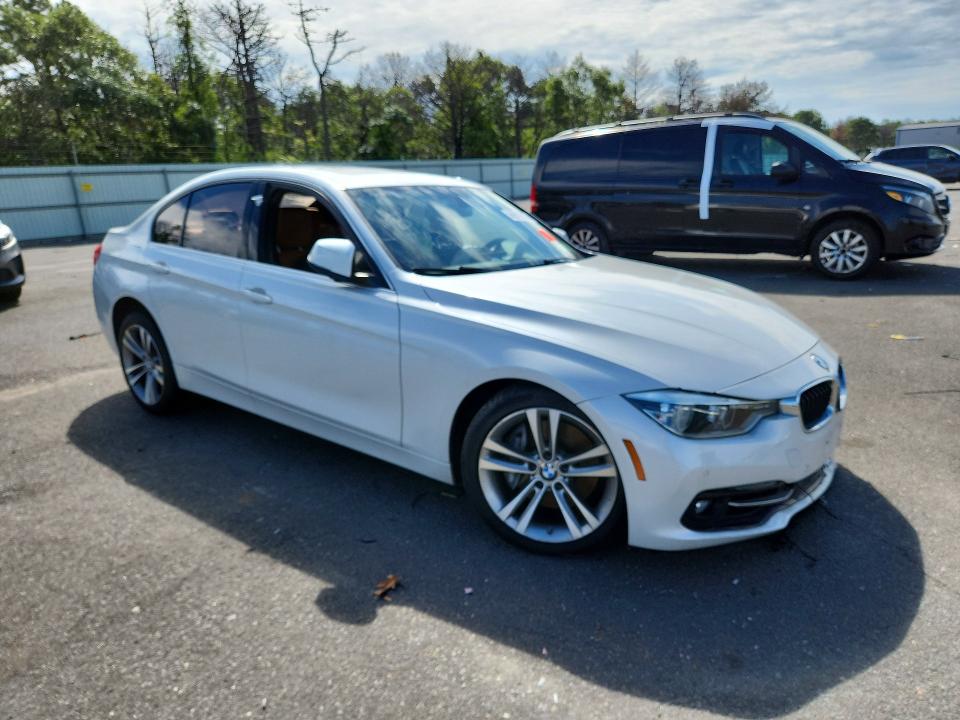 Photo 4 from auction – 2016 BMW 340 with VIN WBA8B7G53GNT95583