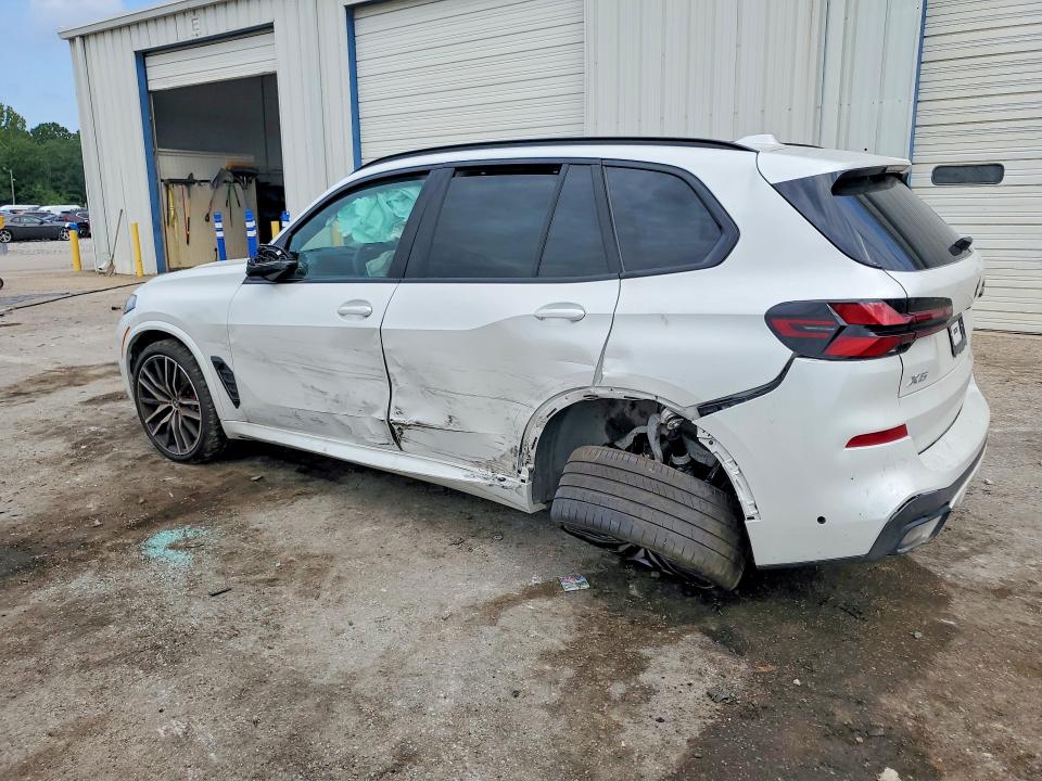 Zdjęcie 2 z aukcji – 2026 BMW X5 z VIN 5UX13EU05T9213706