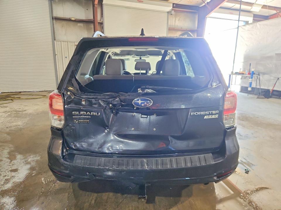 Photo 6 from auction – 2017 SUBARU FORESTER with VIN JF2SJAEC5HG588562