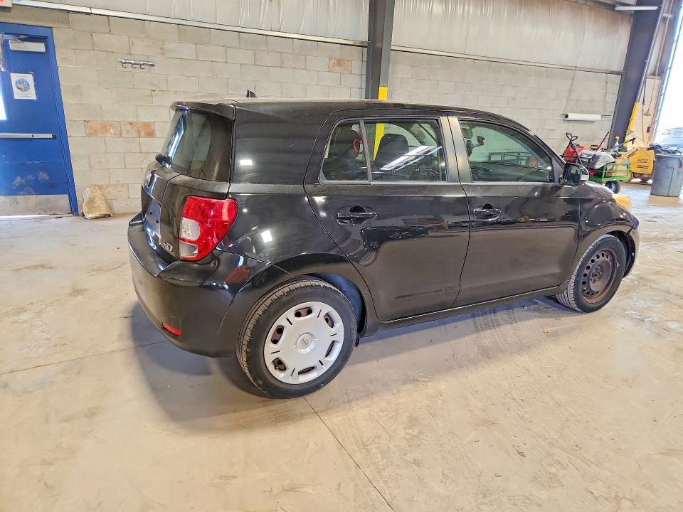 Zdjęcie 3 z aukcji – 2010 SCION XD z VIN JTKKU4B43A1002298