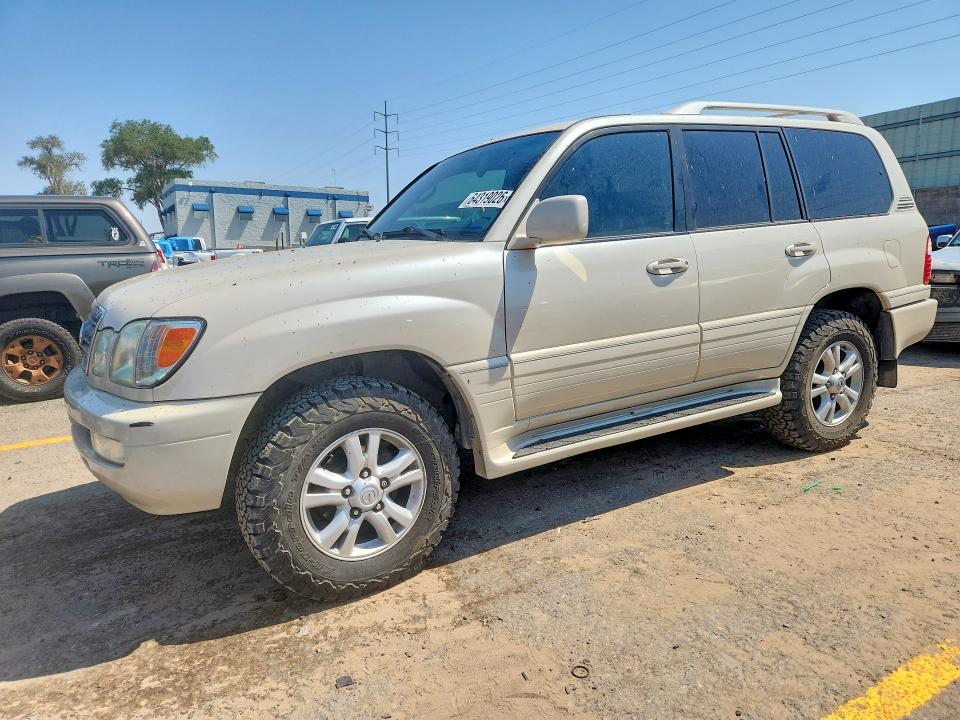 2005 LEXUS LX