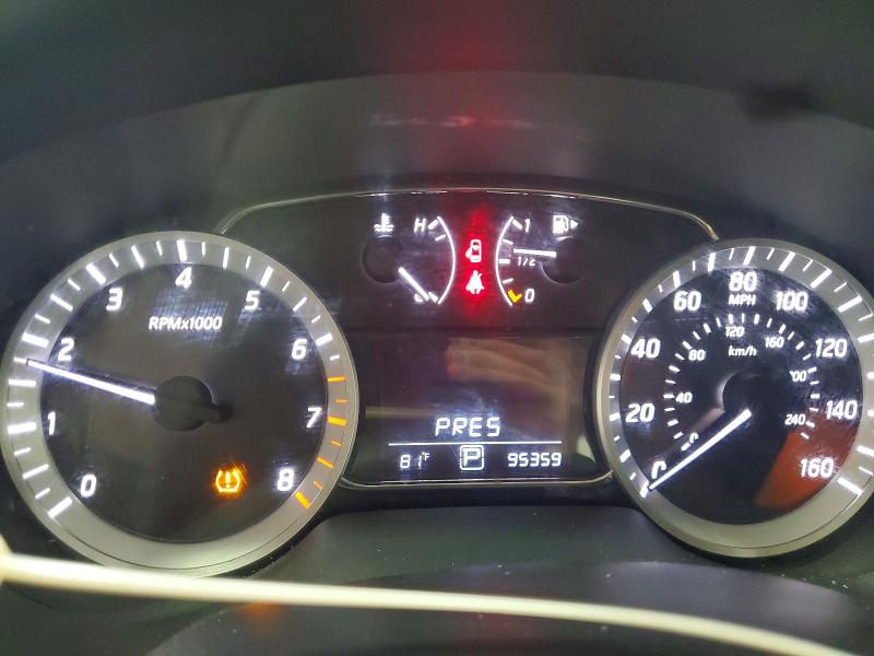 Photo 9 from auction – 2014 NISSAN SENTRA with VIN 3N1AB7AP9EL646847