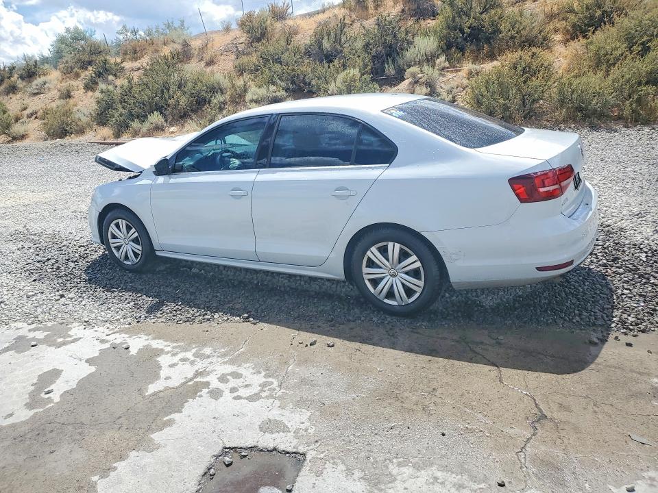 Photo 2 from auction – 2017 VOLKSWAGEN JETTA with VIN 3VW2B7AJ9HM414919