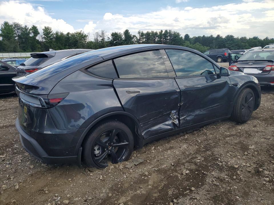 Photo 3 from auction – 2026 TESLA MODEL Y with VIN 7SAYGDED4TA582160