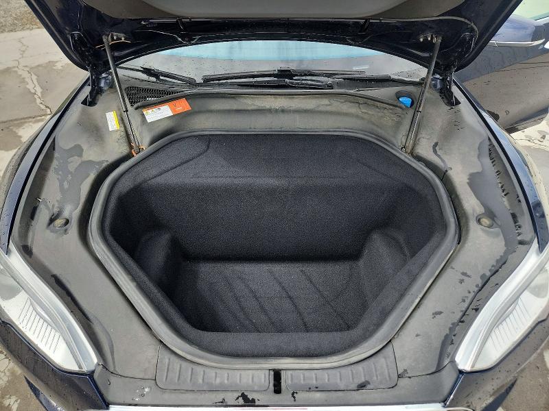 Photo 11 from auction – 2014 TESLA MODEL S with VIN 5YJSA1H29EFP65556