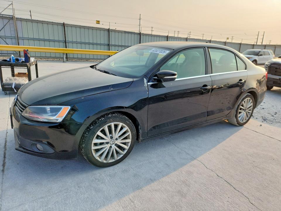 Photo 1 from auction – 2014 VOLKSWAGEN JETTA with VIN 3VWLL7AJ4EM273996