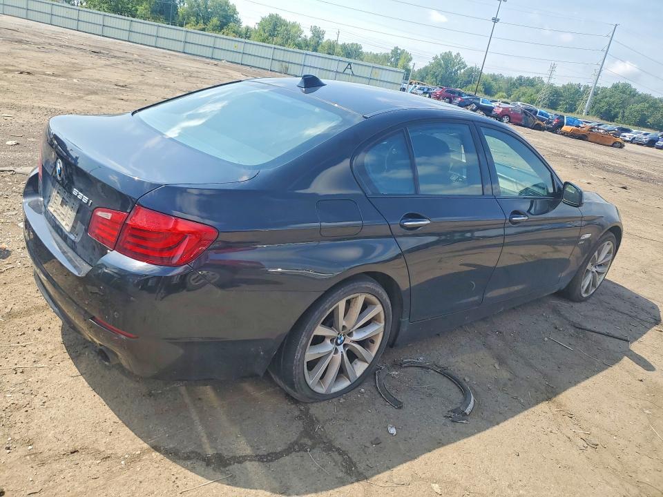 Photo 3 from auction – 2011 BMW 535 with VIN WBAFU7C59BC878183