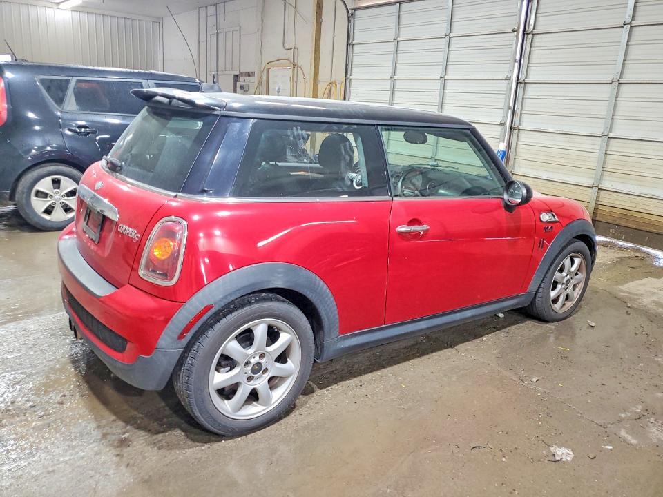 Zdjęcie 3 z aukcji – 2008 MINI COOPER z VIN WMWMF73538TT87411
