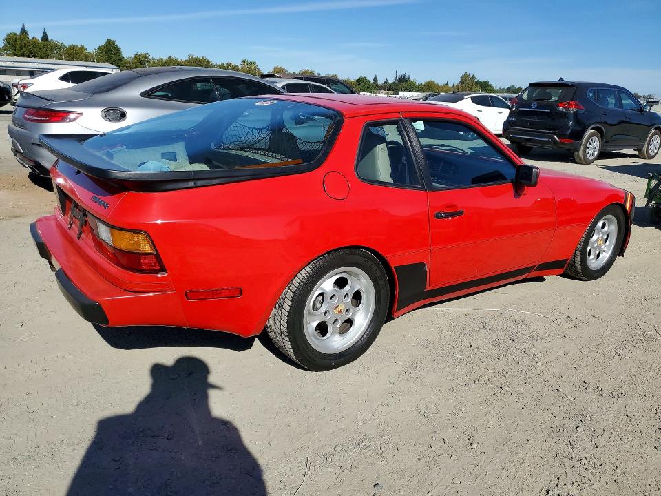 Photo 3 from auction – 1986 PORSCHE 944 with VIN WP0AA0942GN450883