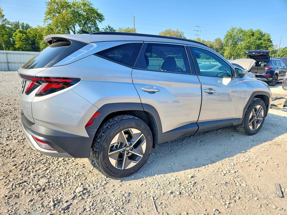 Photo 3 from auction – 2026 HYUNDAI TUCSON with VIN 5NMJBCDE1TH610970
