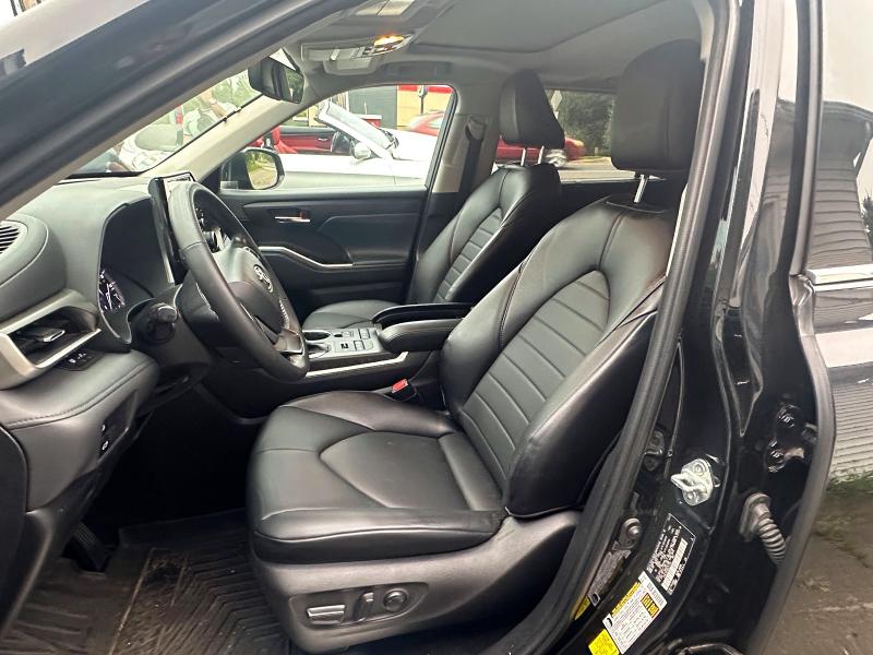 Photo 8 from auction – 2022 TOYOTA HIGHLANDER with VIN 5TDGZRBH5NS217155