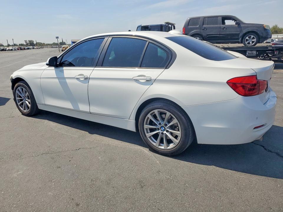 Photo 2 from auction – 2016 BMW 320 with VIN WBA8A9C58GK619078