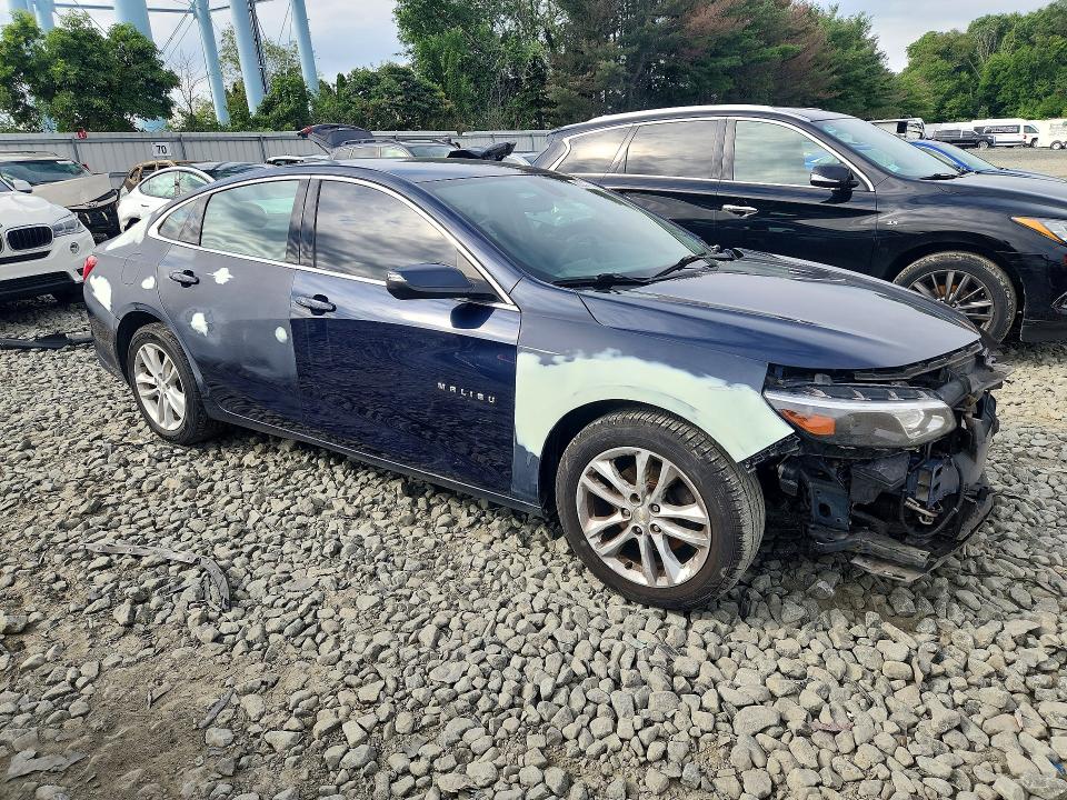 Photo 4 from auction – 2018 CHEVROLET MALIBU with VIN 1G1ZD5ST6JF212389