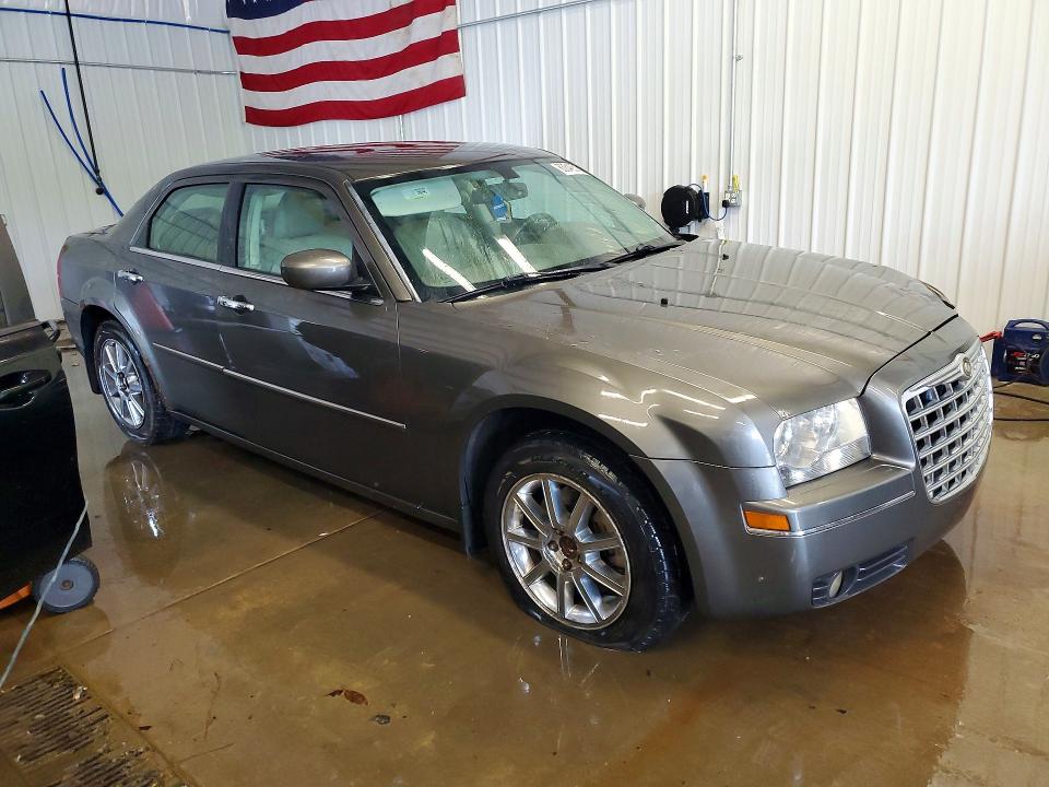 Photo 4 from auction – 2009 CHRYSLER 300 with VIN 2C3LK53V09H578883
