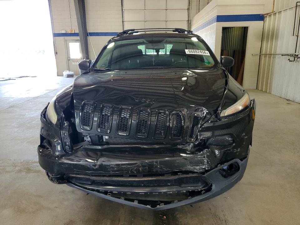 Photo 5 from auction – 2016 JEEP CHEROKEE with VIN 1C4PJMAS1GW314055