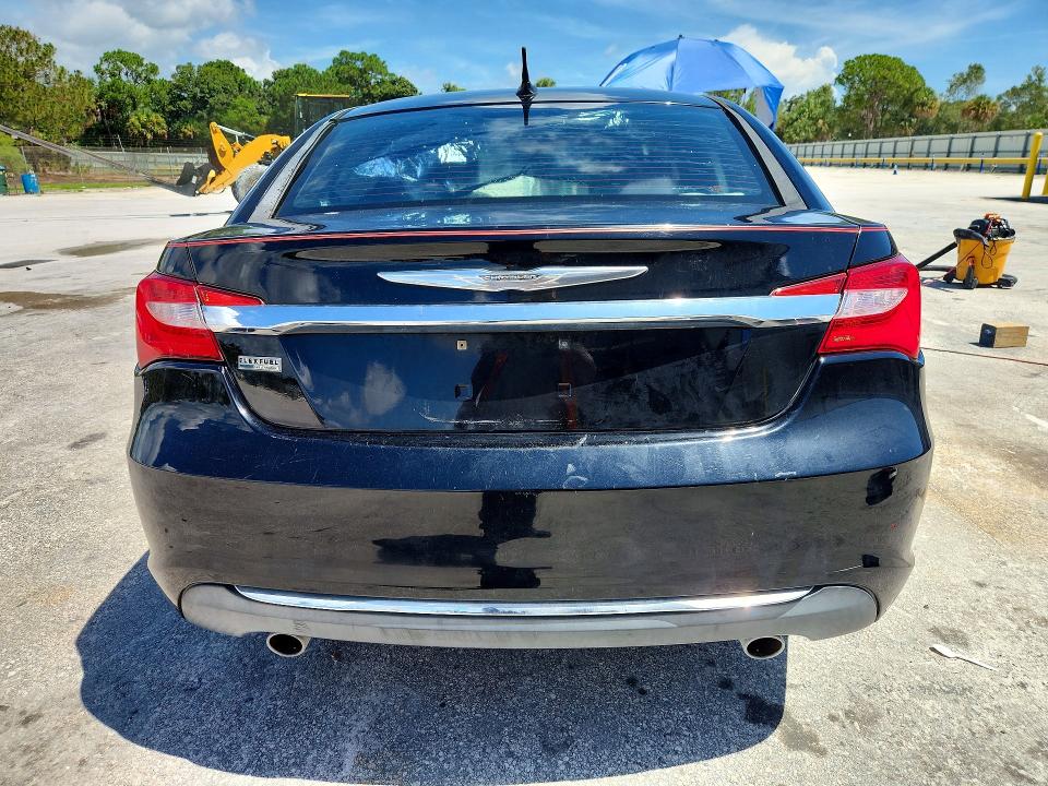 Photo 6 from auction – 2013 CHRYSLER 200 with VIN 1C3CCBBG6DN746864