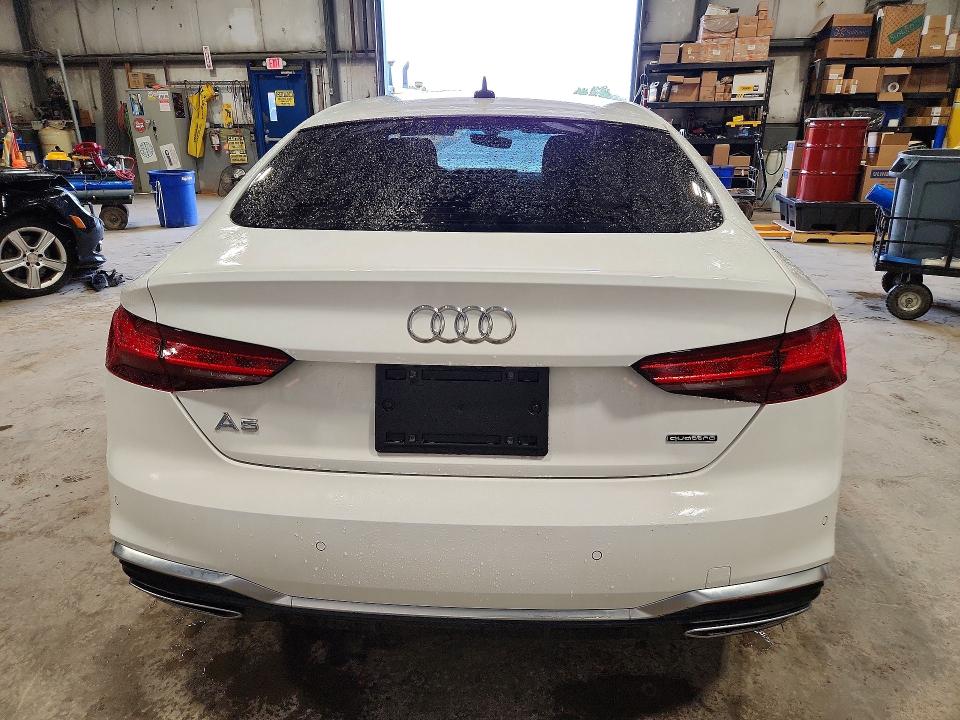 Снимка 6 от търг – 2024 AUDI A5 с VIN WAUEACF59RA074559
