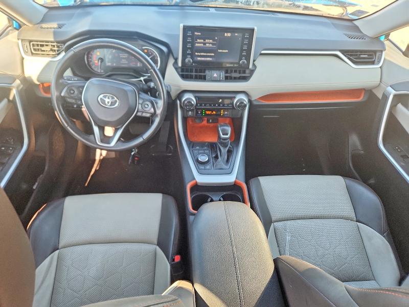 Photo 8 from auction – 2019 TOYOTA RAV4 with VIN 2T3J1RFV3KC055826