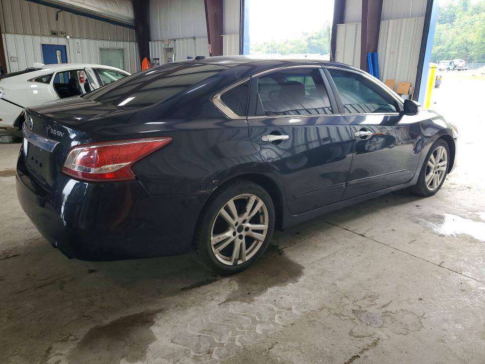 صورة رقم 3 من المزاد - 2013 NISSAN ALTIMA مع VIN 1N4BL3APXDC117673