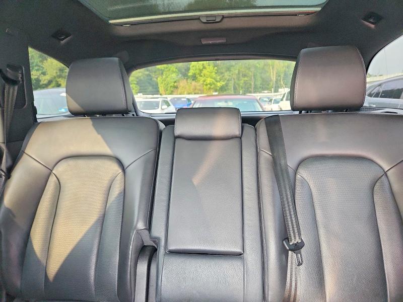 Photo 10 from auction – 2015 AUDI Q7 with VIN WA1DGAFE6FD032033