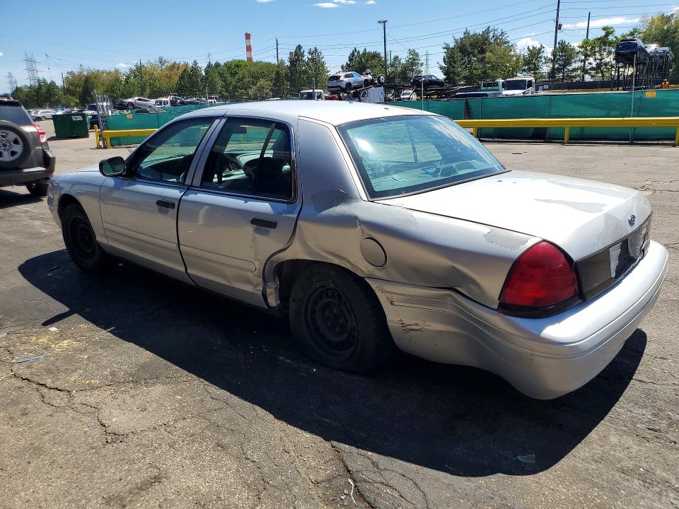 Photo 2 from auction – 2002 FORD CROWN VICTORIA with VIN 2FAFP71W42X143464