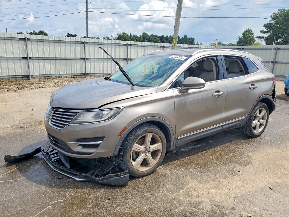 LINCOLN MKC 2017 with VIN 5LMCJ1C98HUL68529 - Photo from auction
