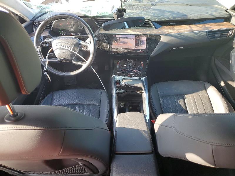 Foto 8 de la subasta – 2019 AUDI E-TRON con VIN WA1LAAGE1KB013004