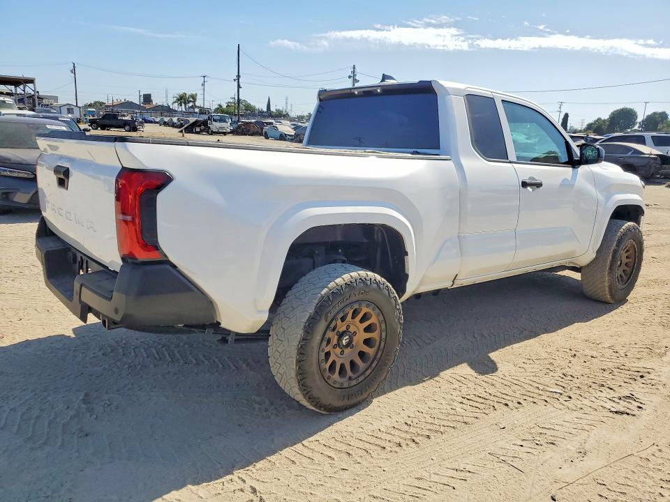 Photo 3 from auction – 2024 TOYOTA TACOMA with VIN 3TYJDAHN9RT008031