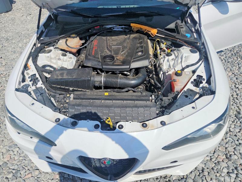 Photo 11 from auction – 2018 ALFA ROMEO GIULIA with VIN ZARFAEBN2J7590021