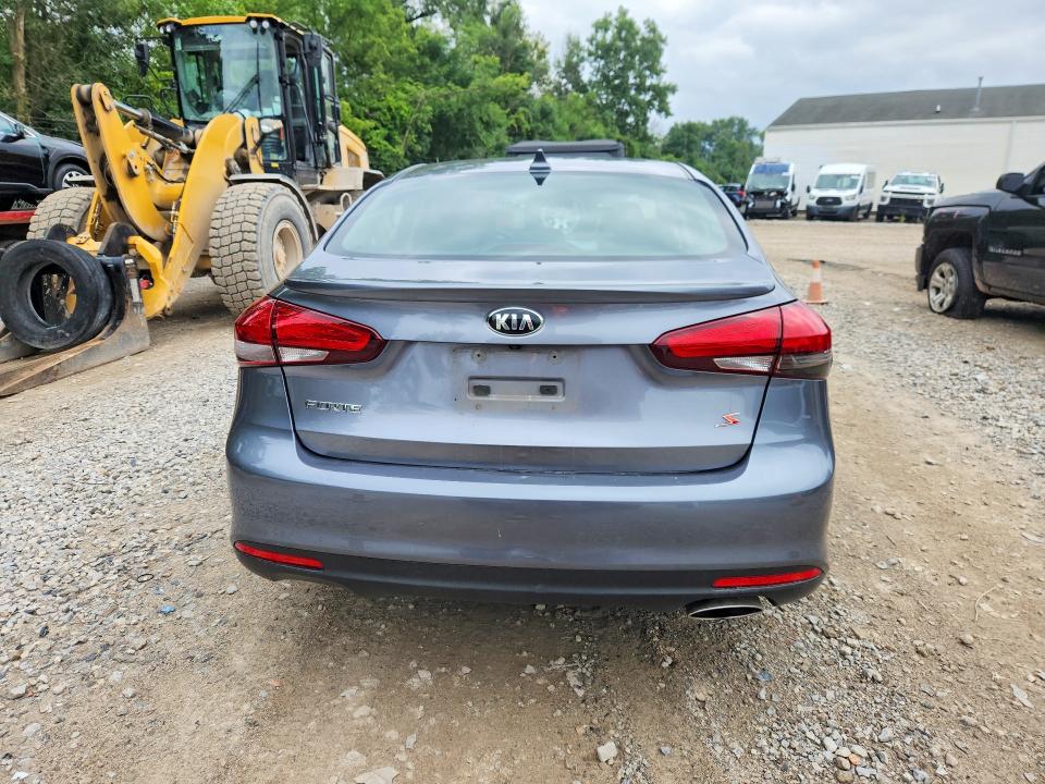 Photo 6 from auction – 2018 KIA FORTE with VIN 3KPFL4A78JE242287