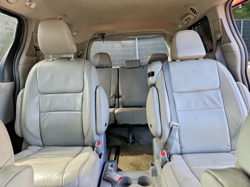 Photo 10 from auction – 2015 TOYOTA SIENNA with VIN 5TDYK3DC2FS556674