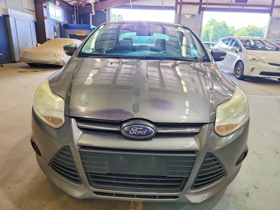 Photo 5 from auction – 2014 FORD FOCUS with VIN 1FADP3F20EL454719